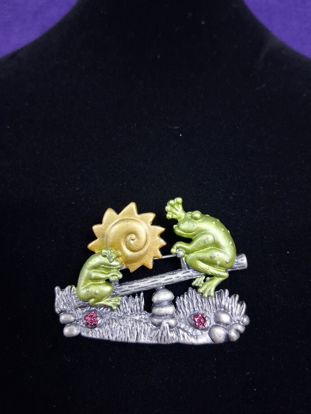 Vintage Brooch DD Darling Dash Seesaw Frogs Sun Joyful Toads Signed - Picture 3 of 7